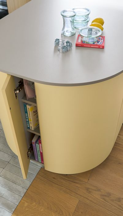 Lio K779 Bie L350 Insel Regal 2025